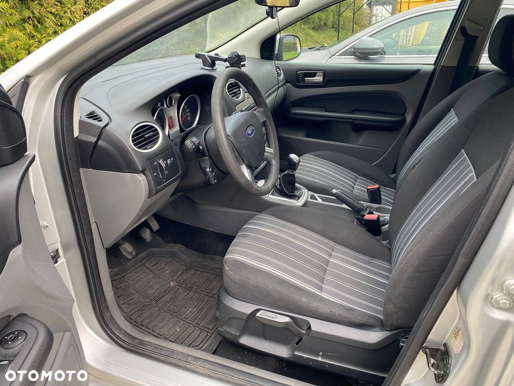 Ford Focus 1.6 TDCi Trend - 6