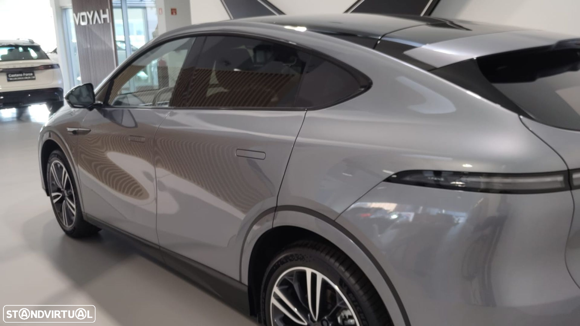 Xpeng G6 66 kWh Standard Range - 5