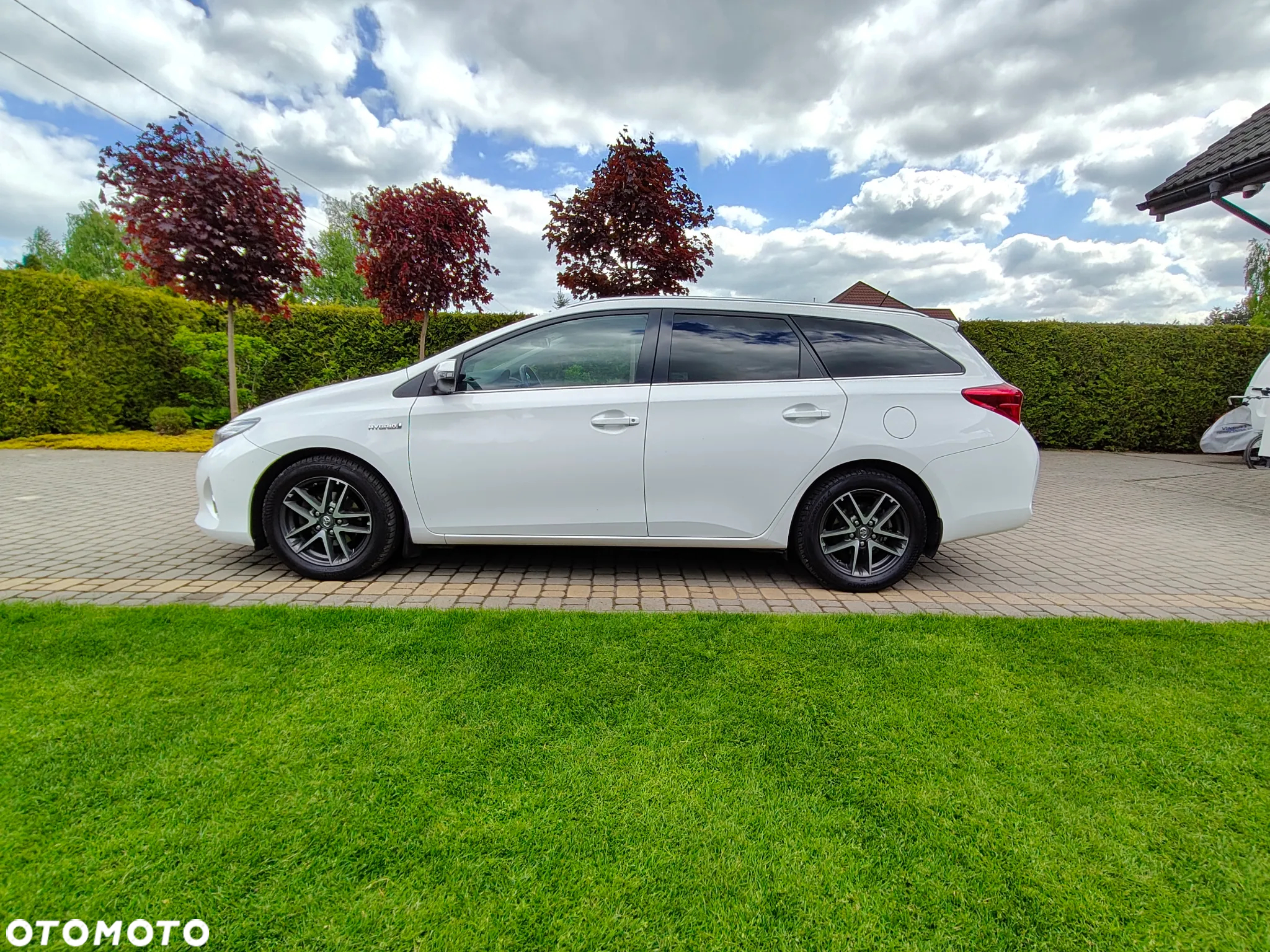 Toyota Auris 1.8 VVT-i Hybrid Automatik Edition - 4
