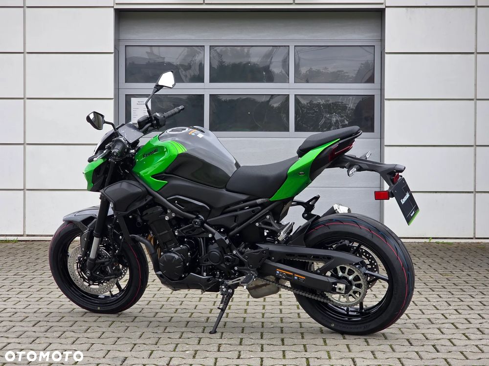 Kawasaki Z 900 - 11