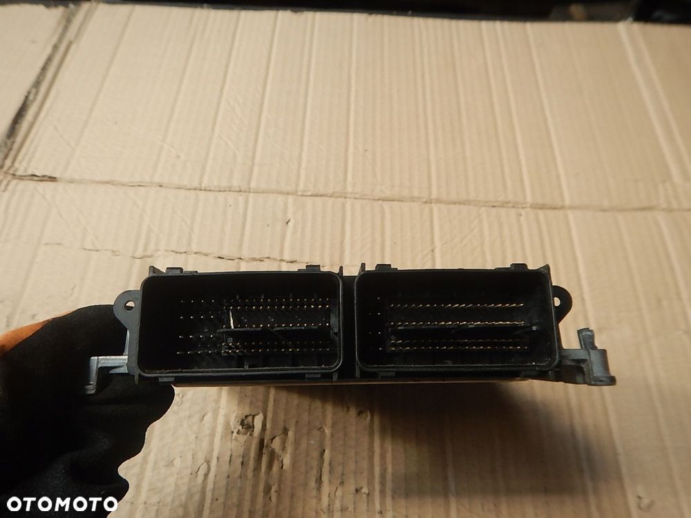 komputer silnika ford c-max mk2 2016- h1d1-12a650-ab 0281034370 - 3