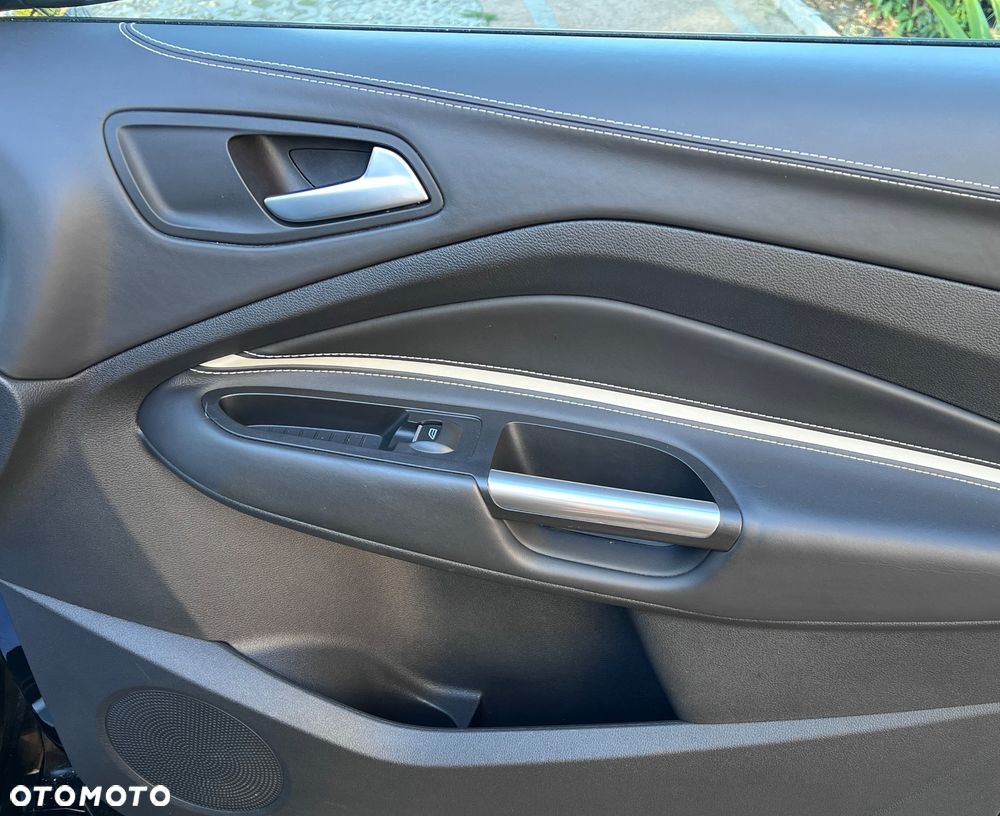 Ford Kuga 2.0 TDCi 4x4 Vignale - 31