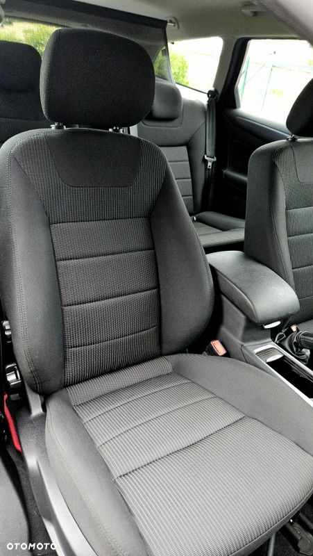 Ford Mondeo 2.0 Ghia - 21