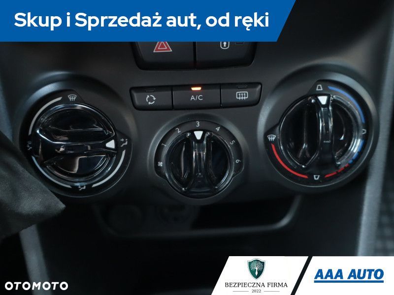Peugeot 208 - 14