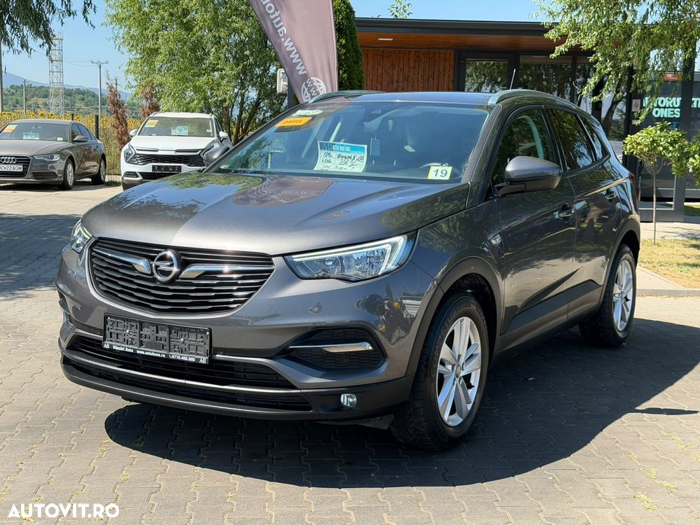 Opel Grandland X 1.6 START/STOP Enjoy - 2