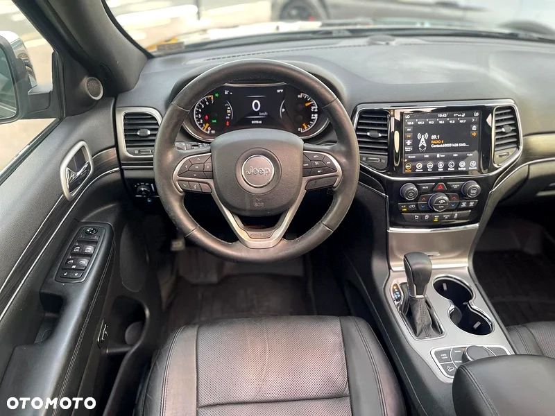 Jeep Grand Cherokee - 9