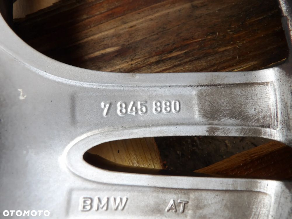 BMW - F30,F31,F32,E90 - KOMPLET ALUMINIWYCH FELG - M PAKIET - 8jX18H2  IS34 - 8,5jX18H2  IS47 - 7845880  7845881 - 5
