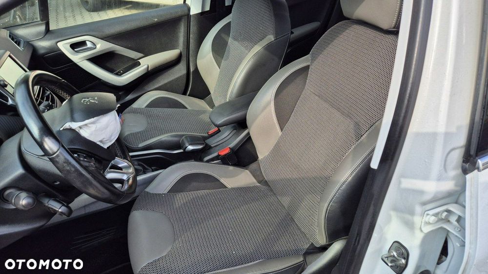 Peugeot 2008 PureTech 110 Stop&Start Allure - 13