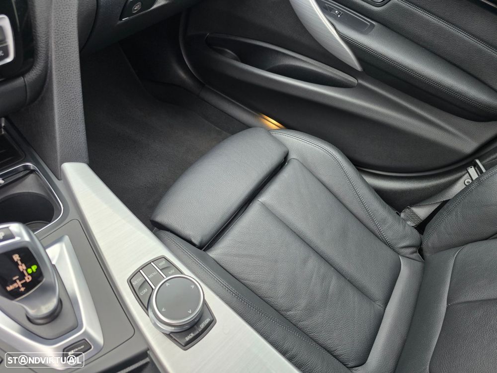 BMW 330 e iPerformance Pack M Shadow - 38