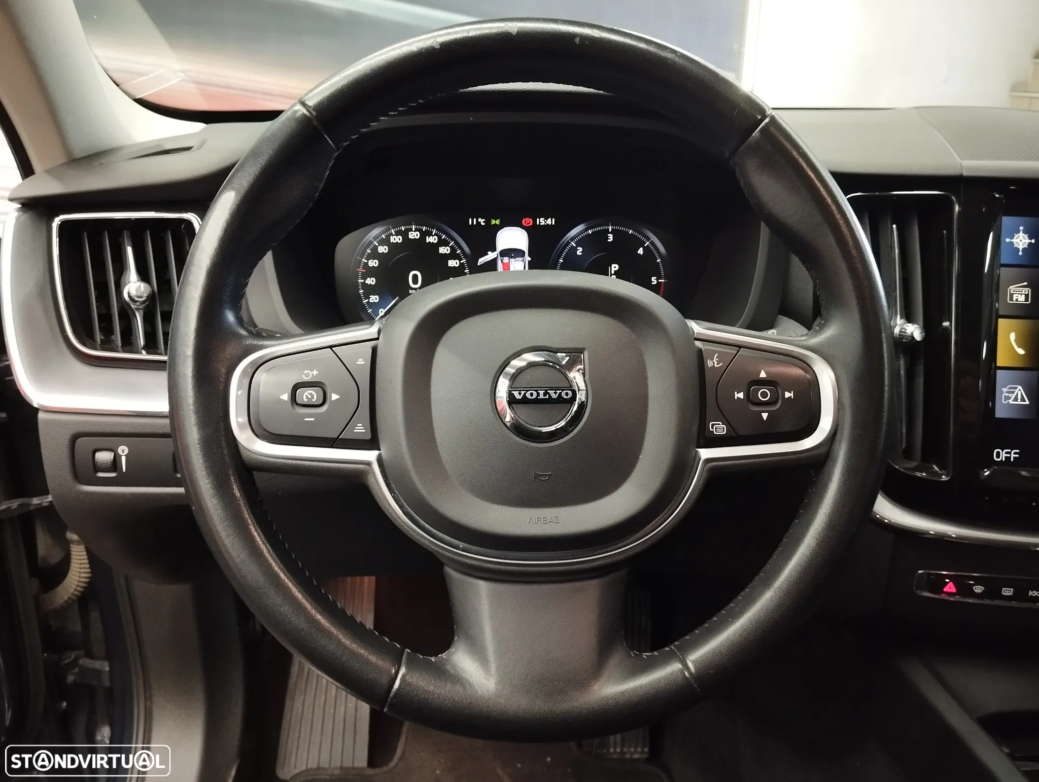 Volvo XC 60 2.0 D4 Momentum Plus Geartronic - 20