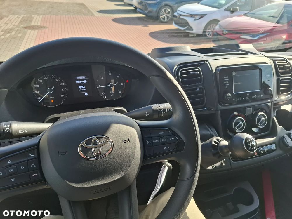 Toyota Proace Max - 16