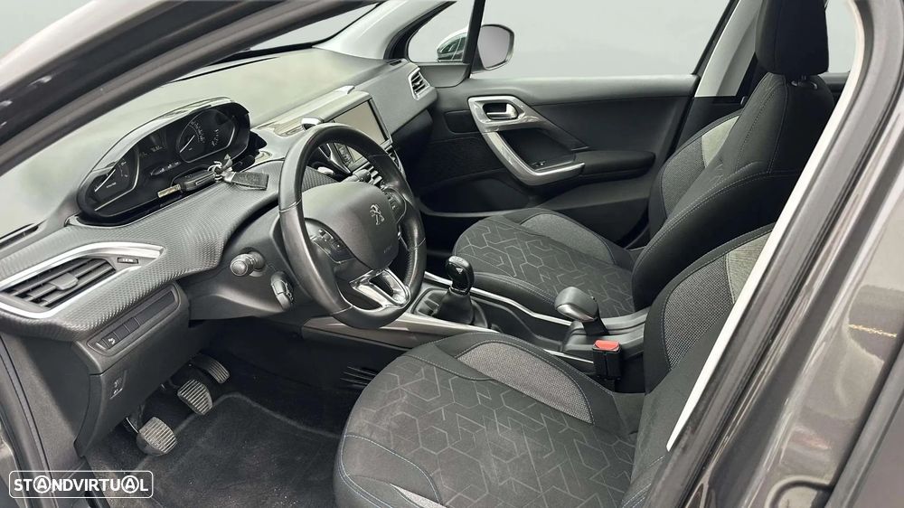 Peugeot 2008 1.2 PureTech Allure - 13