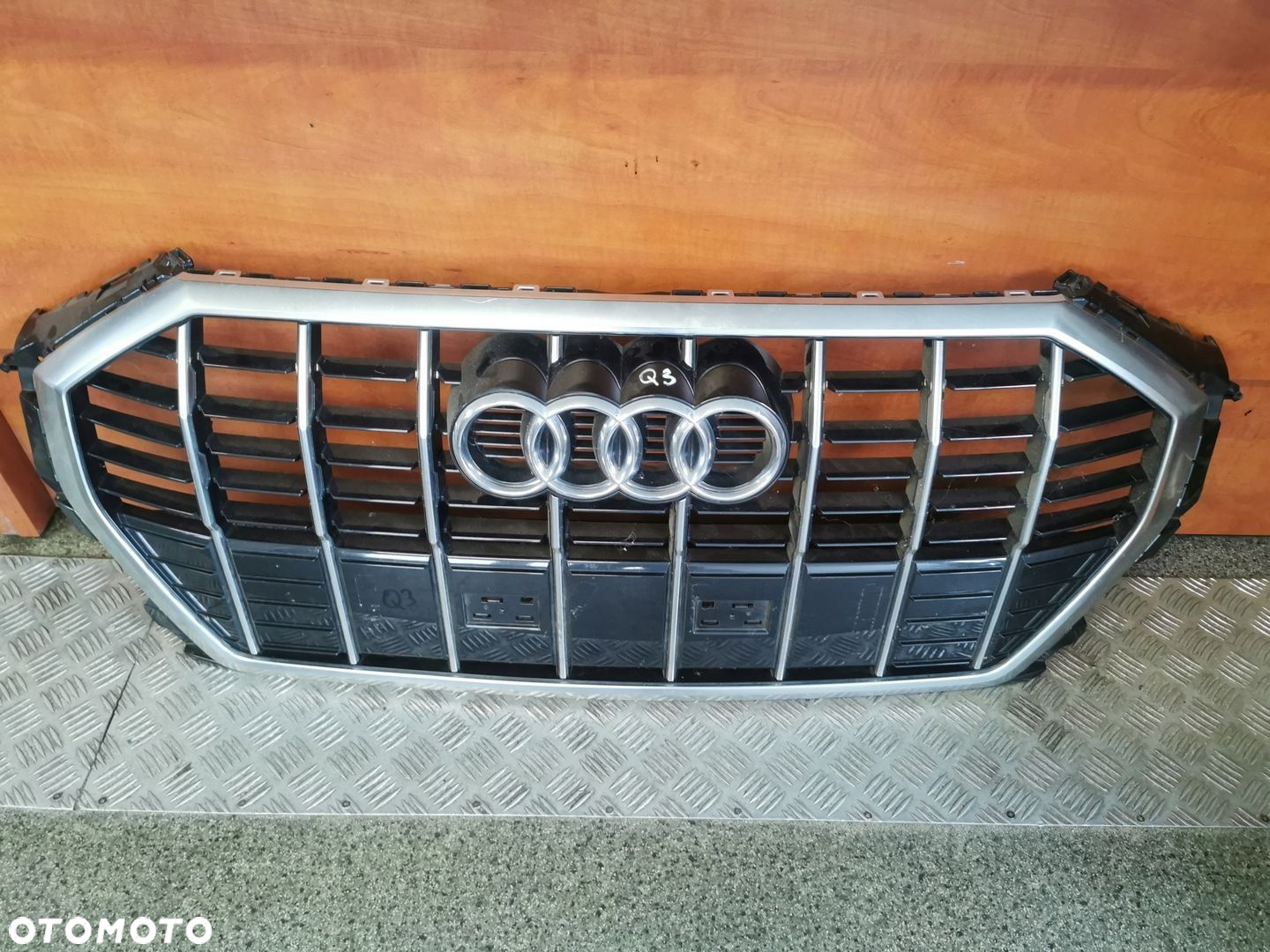 GRILL ATRAPA PRZÓD AUDI Q3 83A II 83A853651C - 5