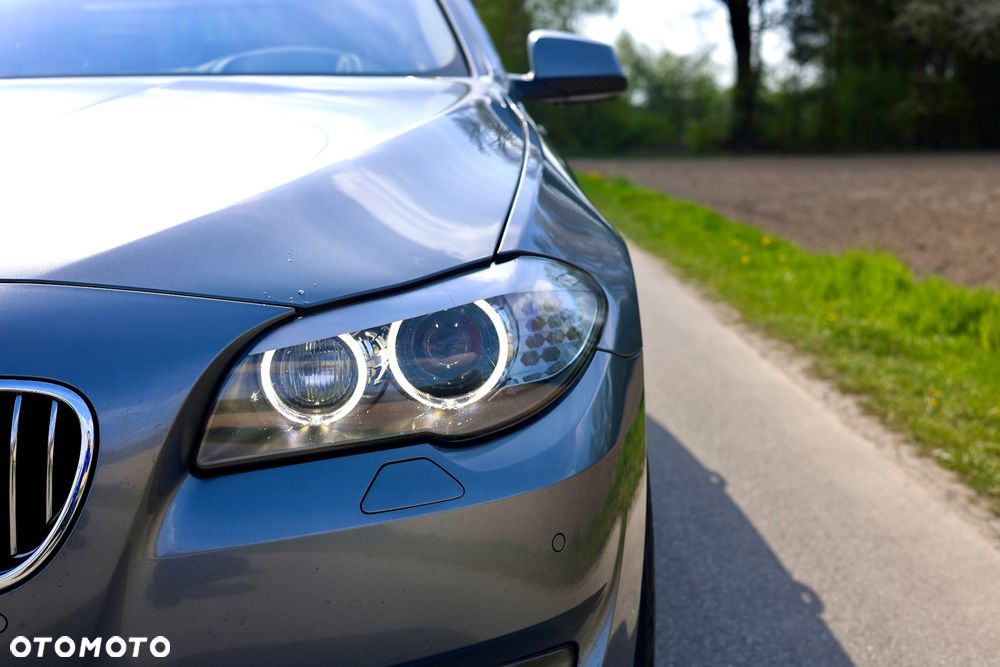 BMW Seria 5 525d - 7