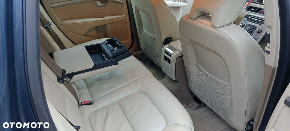 Volvo XC 70 D5 AWD Dynamic Momentum - 15