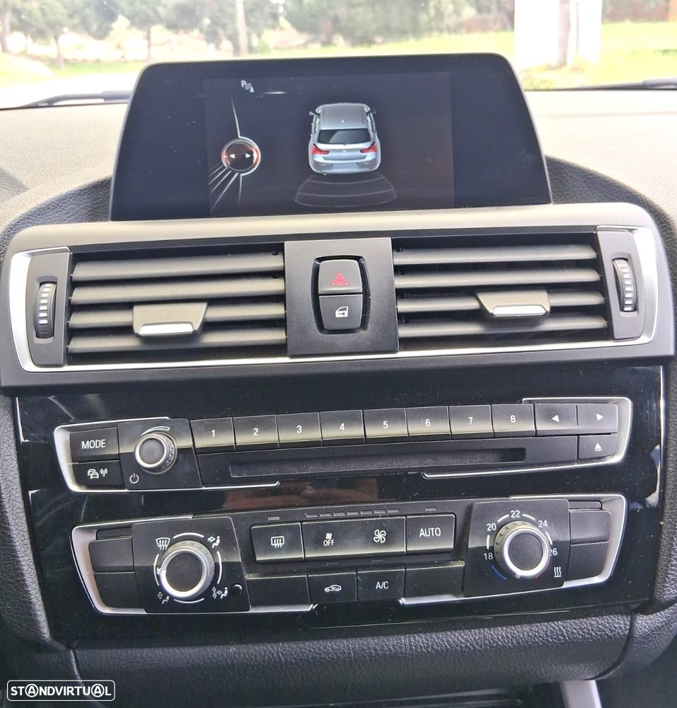 BMW 116 d Aut. Sport Line - 12