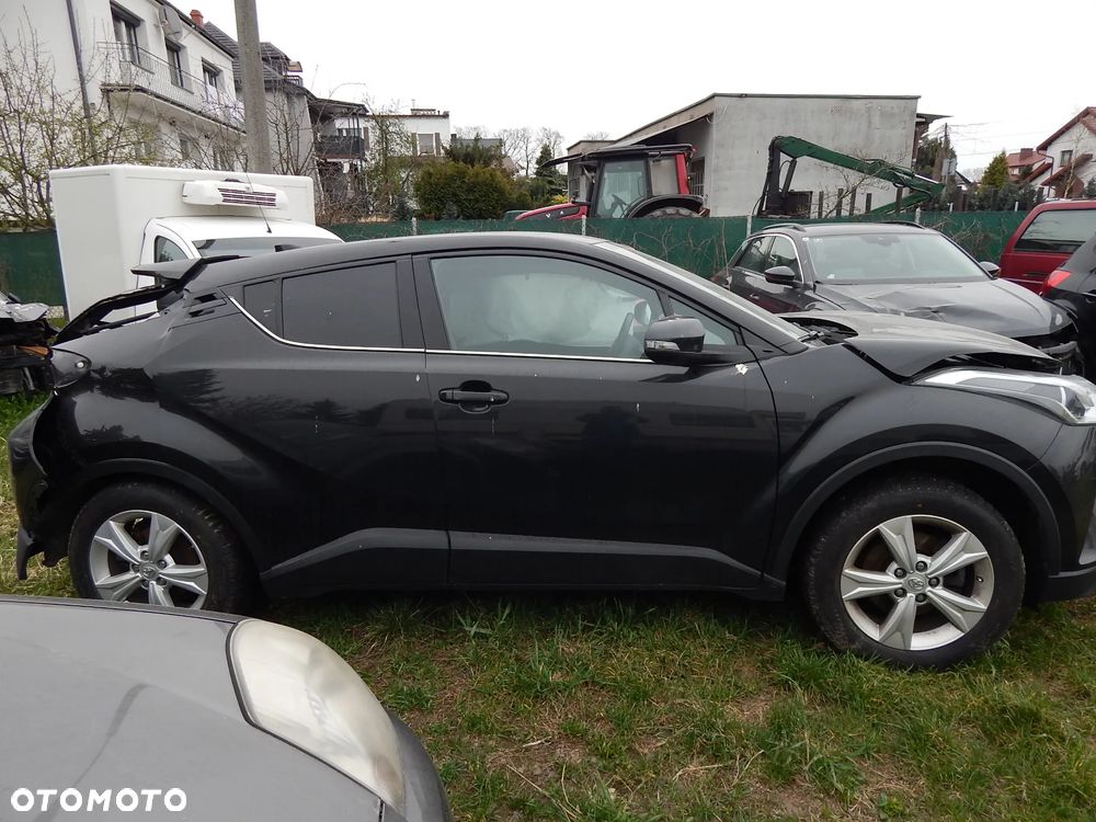 Toyota C-HR 1.2 T Premium CVT 4x4 - 8