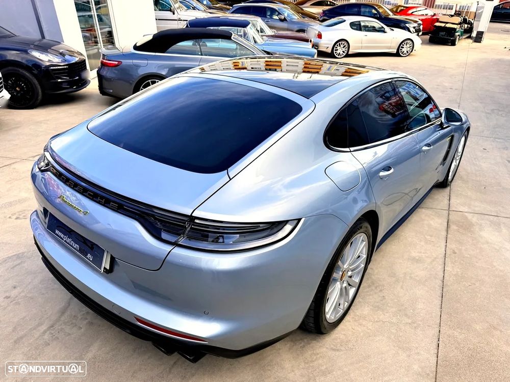 Porsche Panamera 4 E-Hybrid Platinum Edition - 48