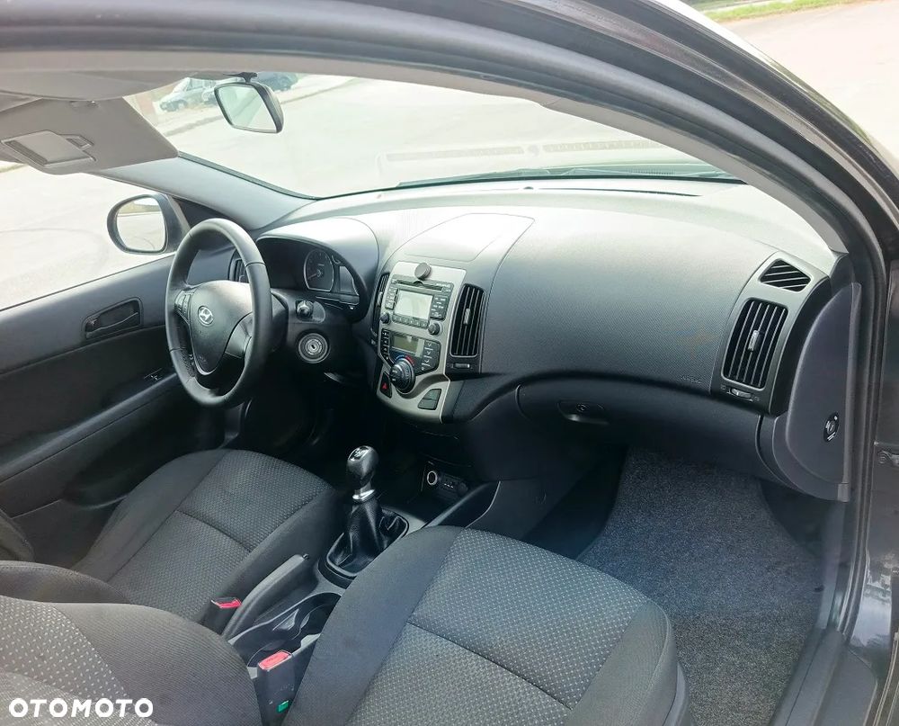 Hyundai i30 i30cw 1.4 blue Comfort - 15