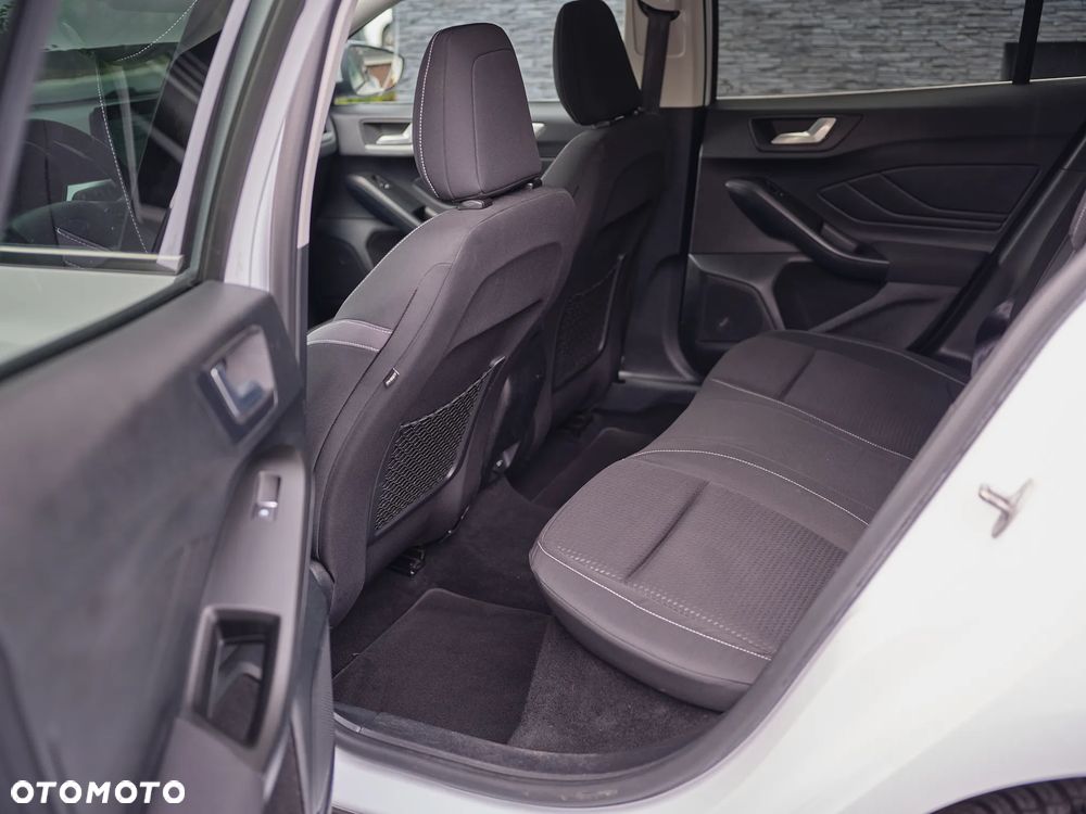 Ford Focus - 16