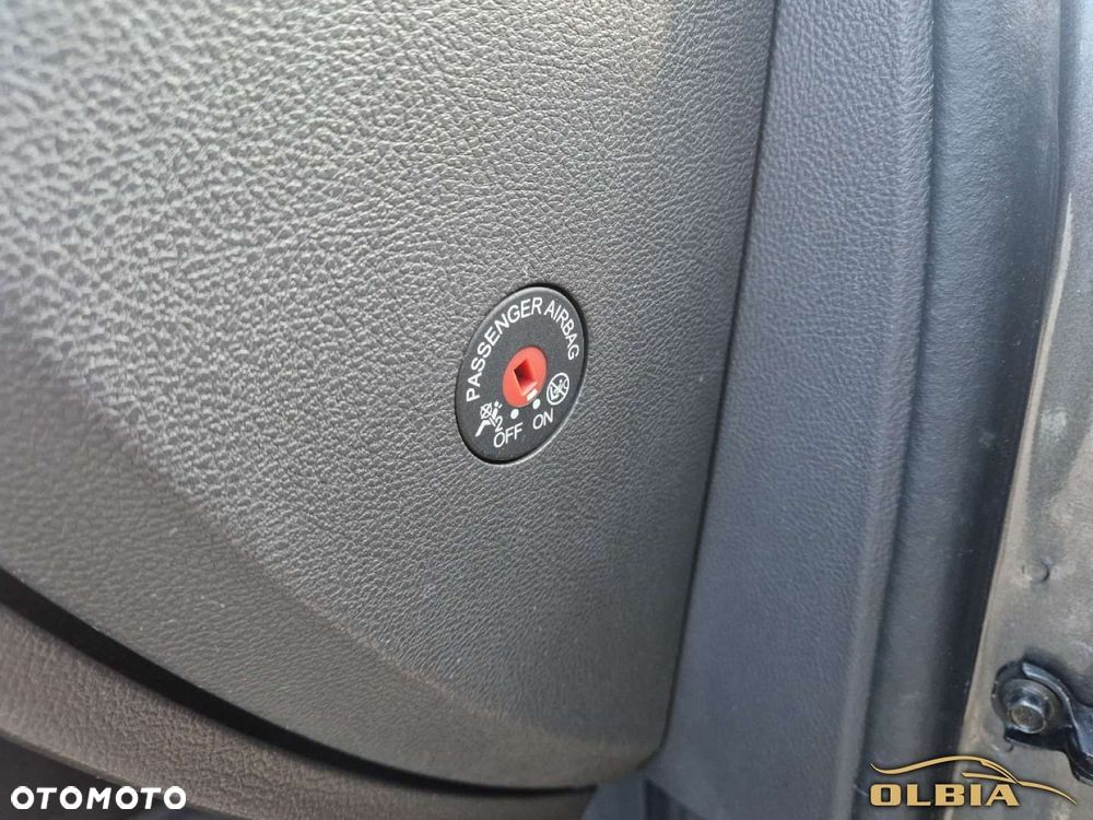 Ford Mondeo - 36