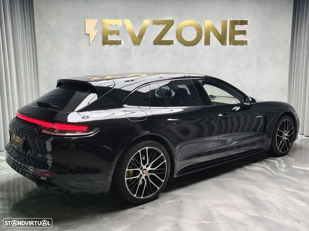 Porsche Panamera Sport Turismo 4S E-Hybrid - 7