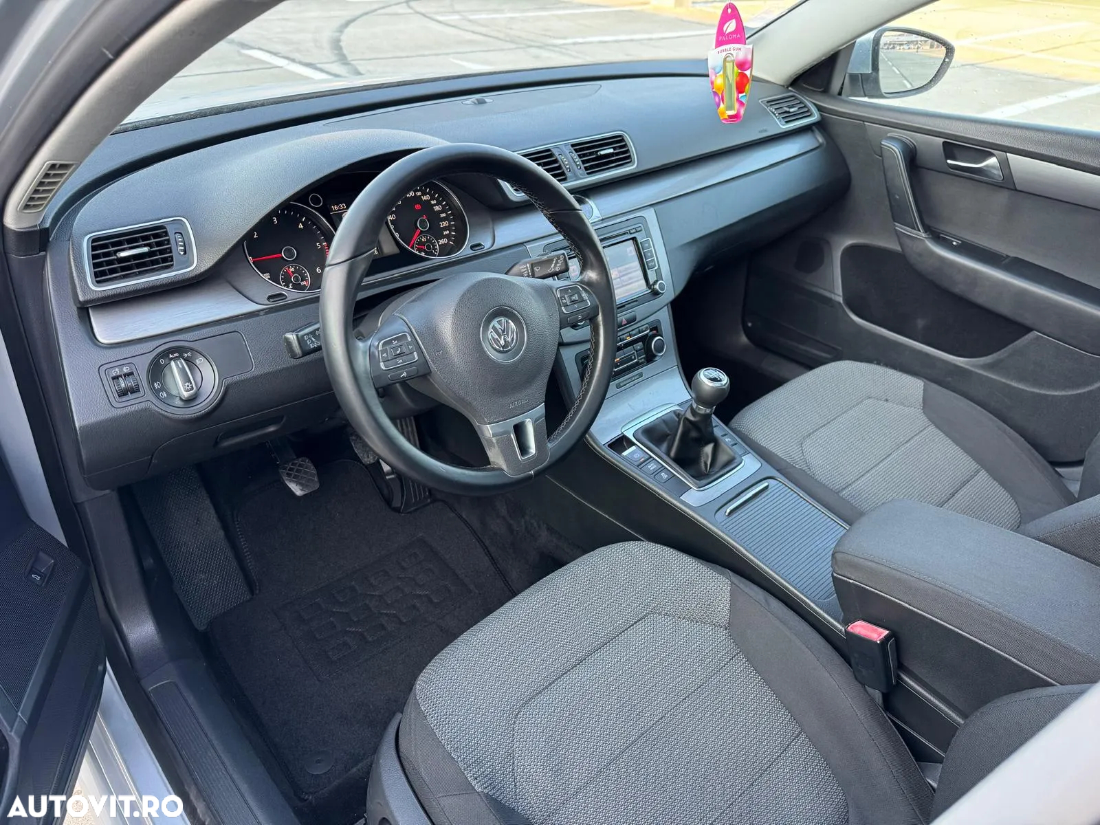 Volkswagen Passat - 9