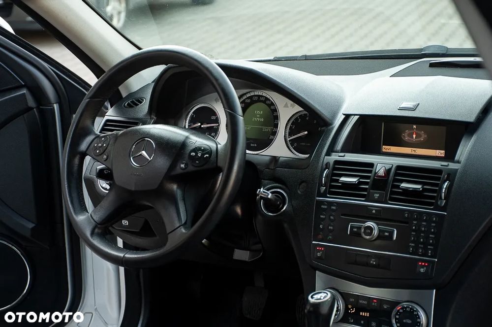 Mercedes-Benz Klasa C 180 Kompressor Avantgarde - 16