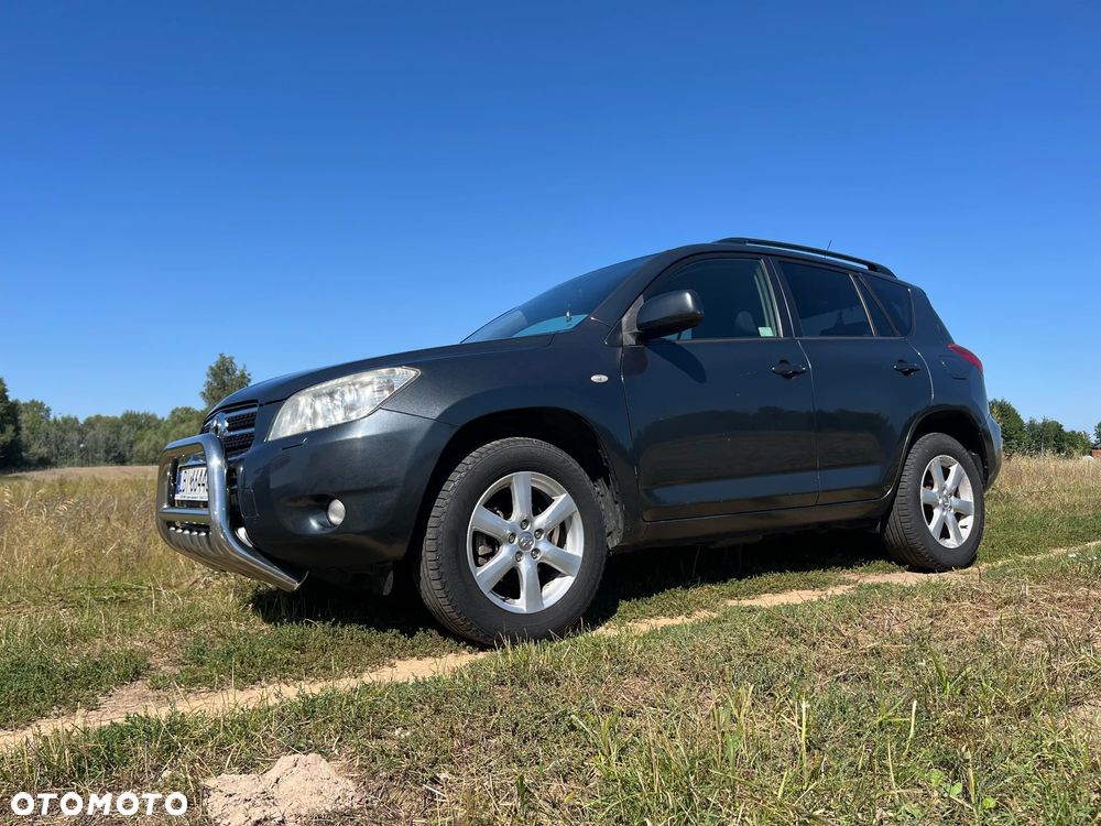 Toyota RAV4 - 5