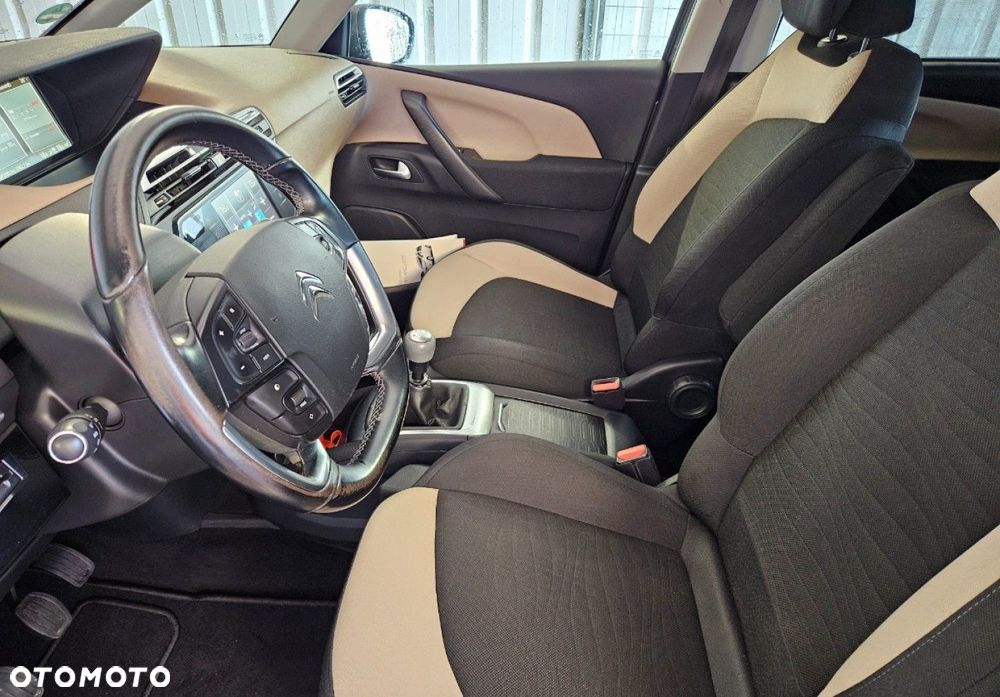 Citroën C4 Grand Picasso - 22