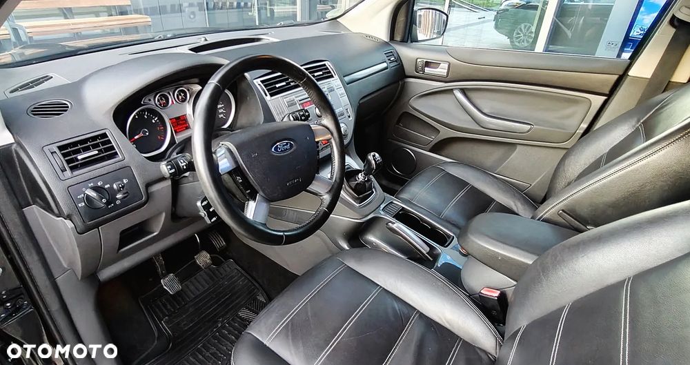 Ford Kuga 2.5 4x4 Titanium - 20