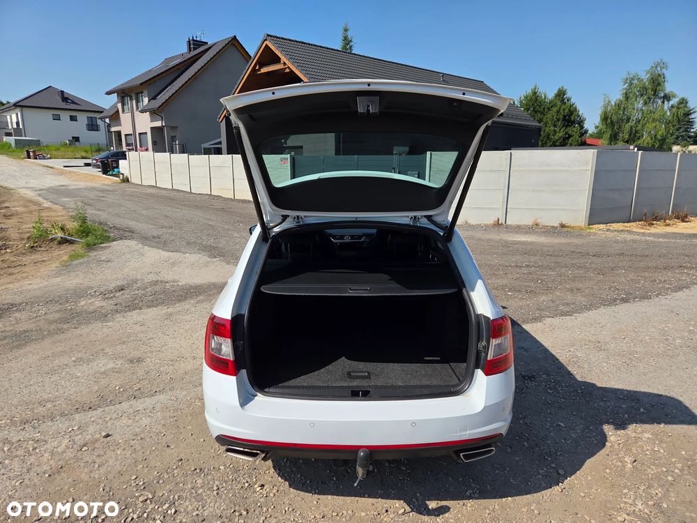 Skoda Octavia 2.0 TDI 4x4 DSG RS - 9