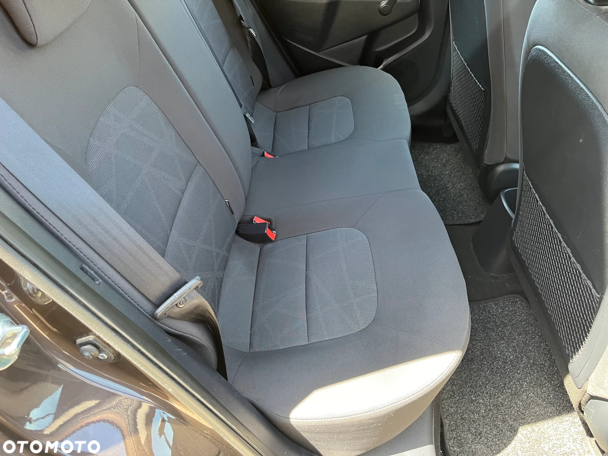 Kia Rio - 19