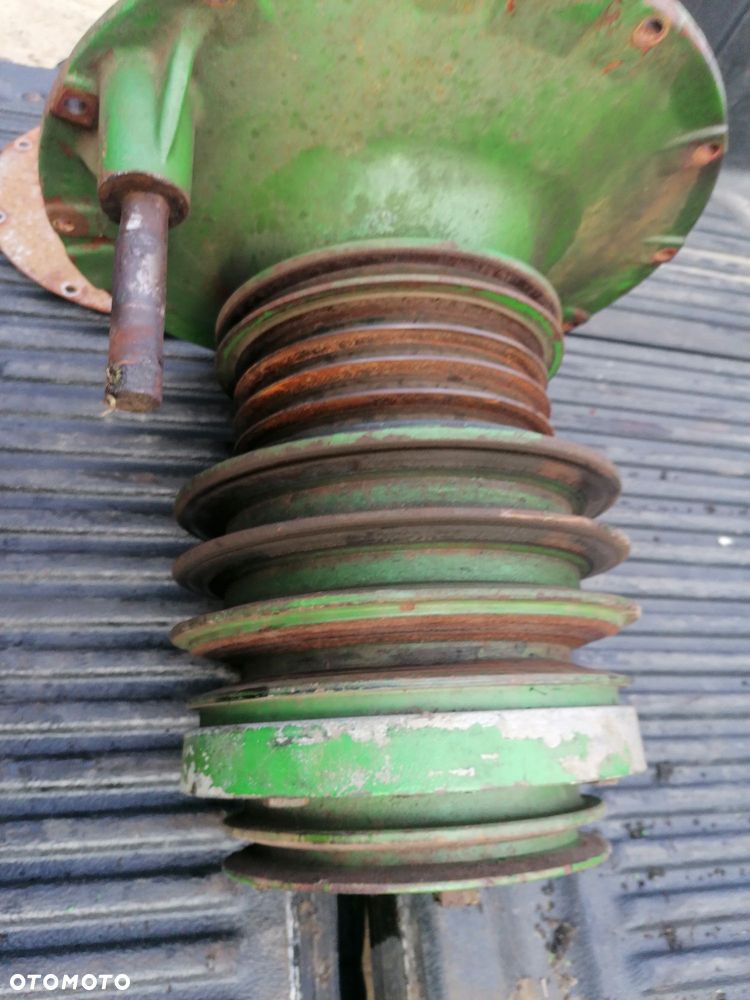 Koło pasowe silnika, przystawka silnika John Deere 1085,1188 - 6