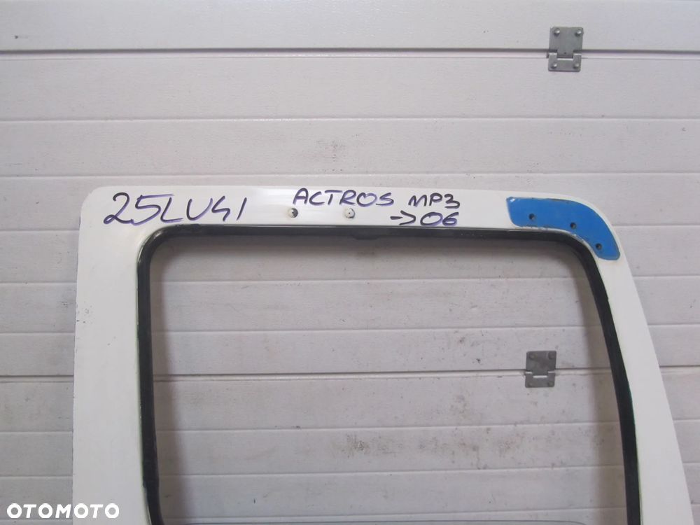 Mercedes Actros MP3 06->drzwi prawy przód - 2