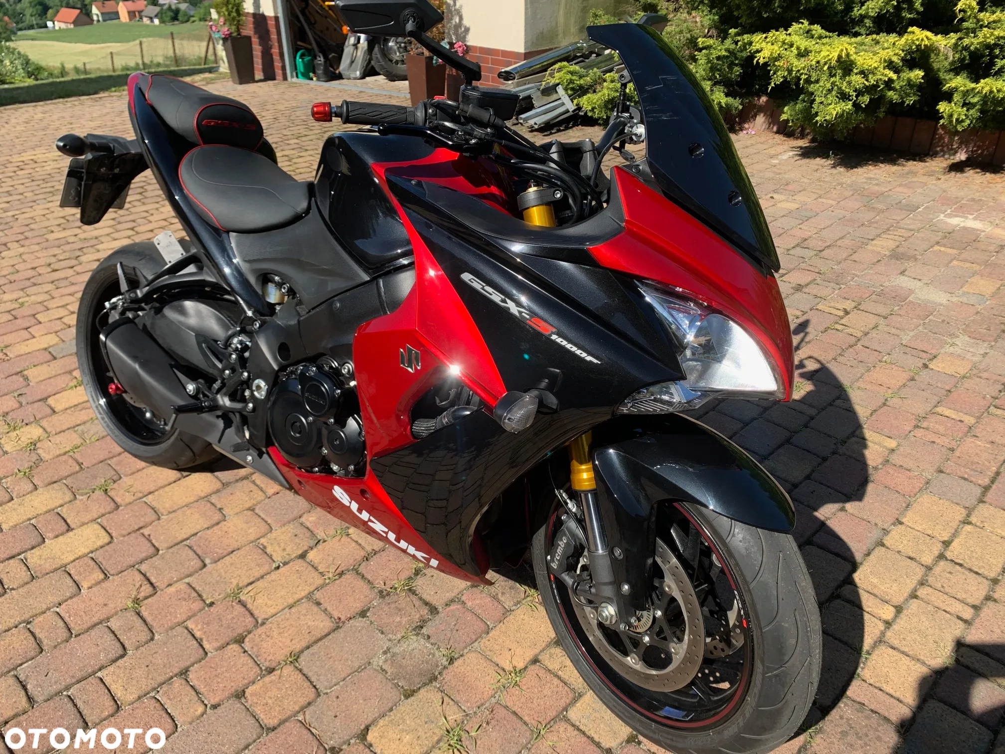 Suzuki GSX 1000 - 7