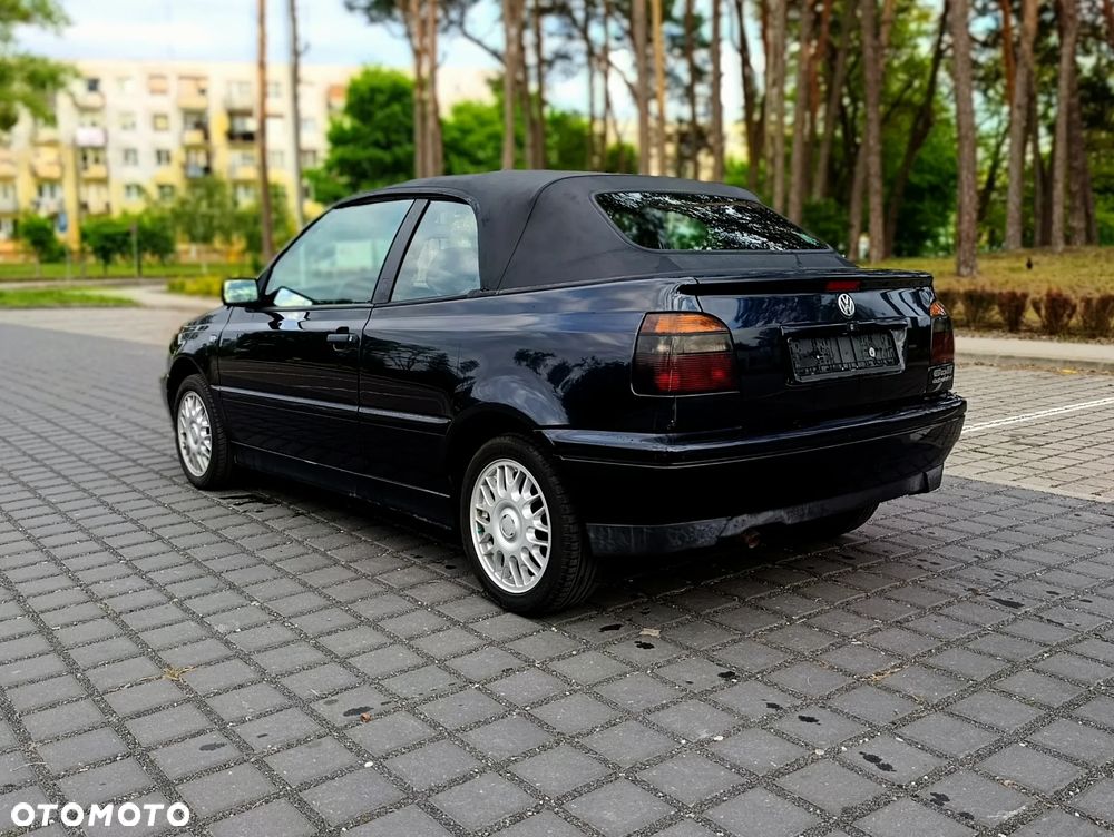 Volkswagen Golf - 3