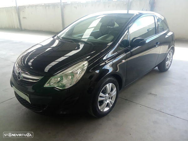 Opel Corsa 1.2 Black Edition