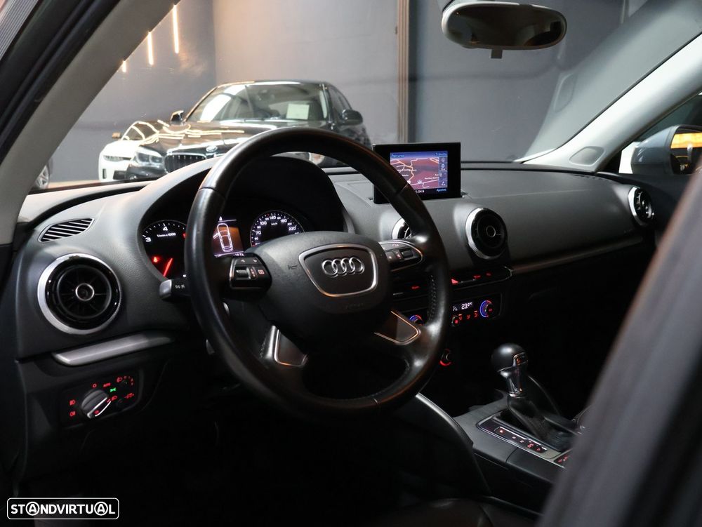 Audi A3 Sportback 1.6 TDI Sport S-Tronic - 5