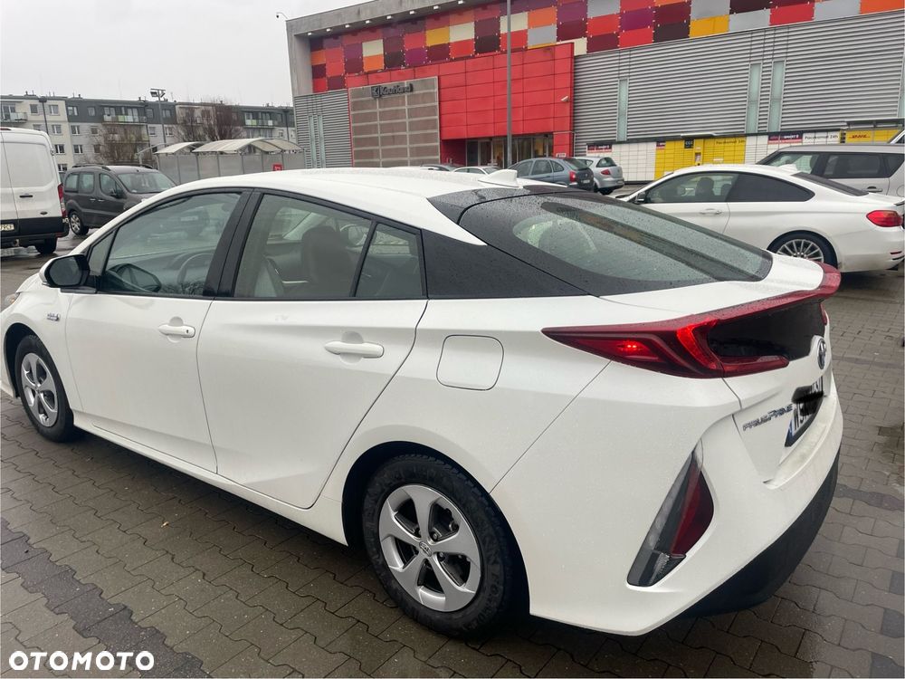 Toyota Prius 1.8 Hybrid Prestige - 4