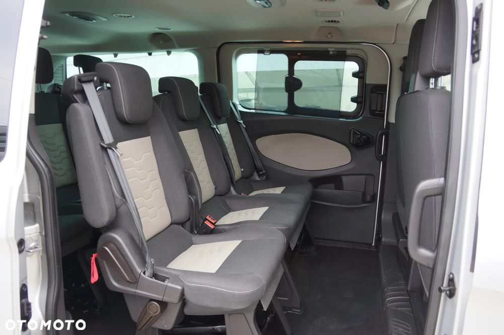 Ford Tourneo Custom 2.0 EcoBlue L2 Trend - 31
