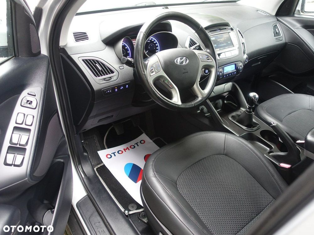 Hyundai ix35 1.6 2WD blue Trend - 6