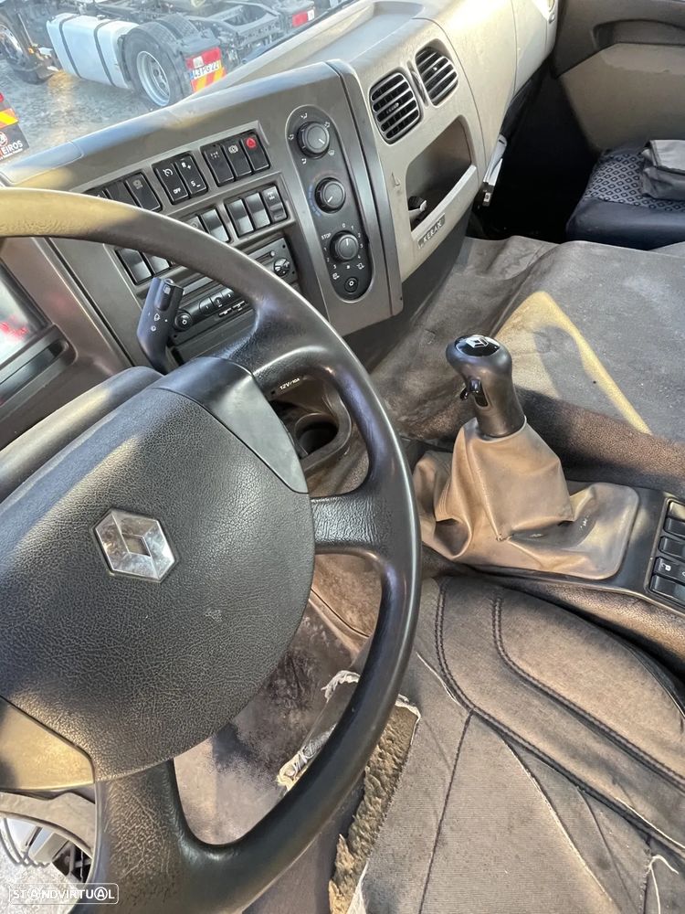 Renault Kerax 460 - Manual retarder - 8x4 C/ Grua - 7