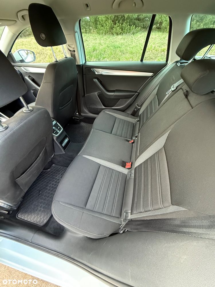 Skoda Octavia 2.0 TDI DSG Ambition - 11