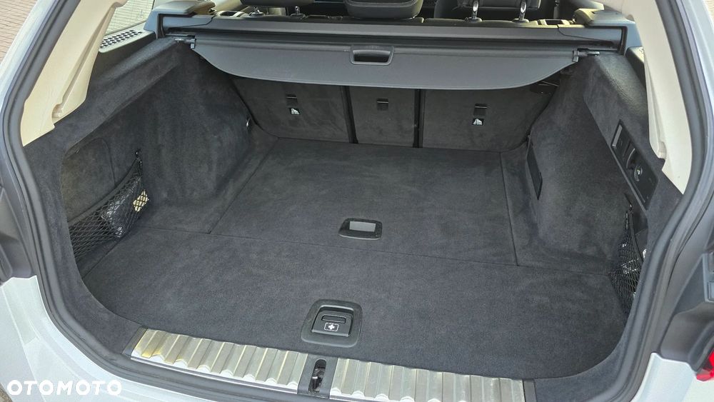 BMW Seria 3 320d Sport Line - 12