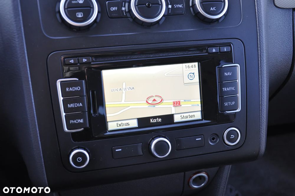 Volkswagen Touran 1.6 TDI DPF BlueMotion Technology MATCH - 8