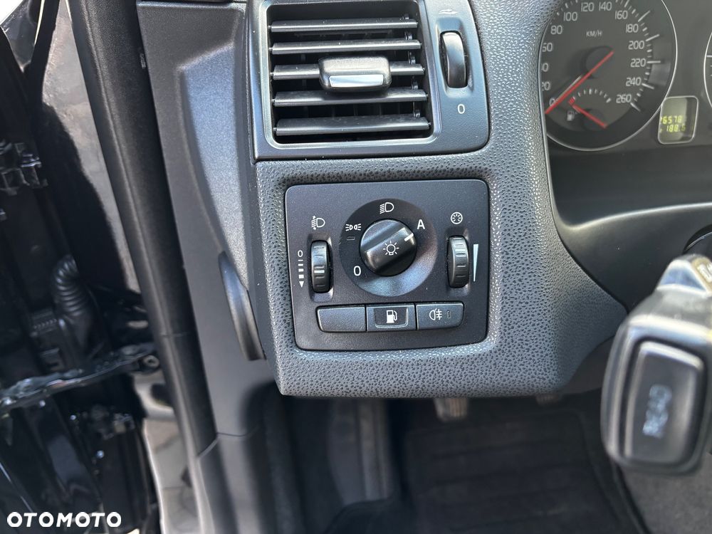 Volvo V50 DPF D2 Business Edition - 24