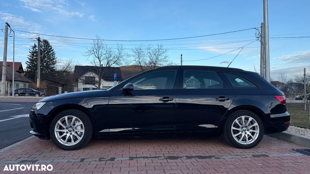Audi A4 Avant 2.0 40 TDI quattro S tronic Advanced - 3
