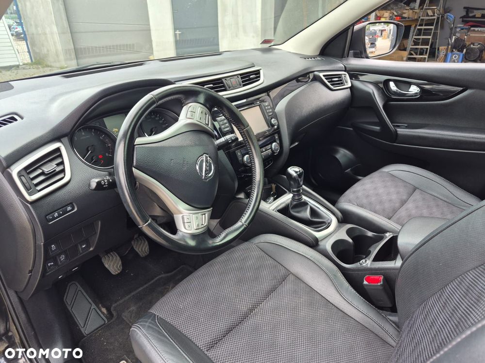 Nissan Qashqai - 10