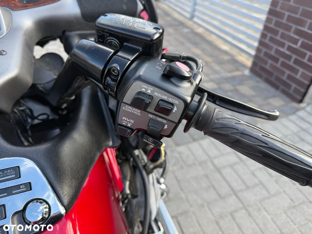 Honda GL - 13